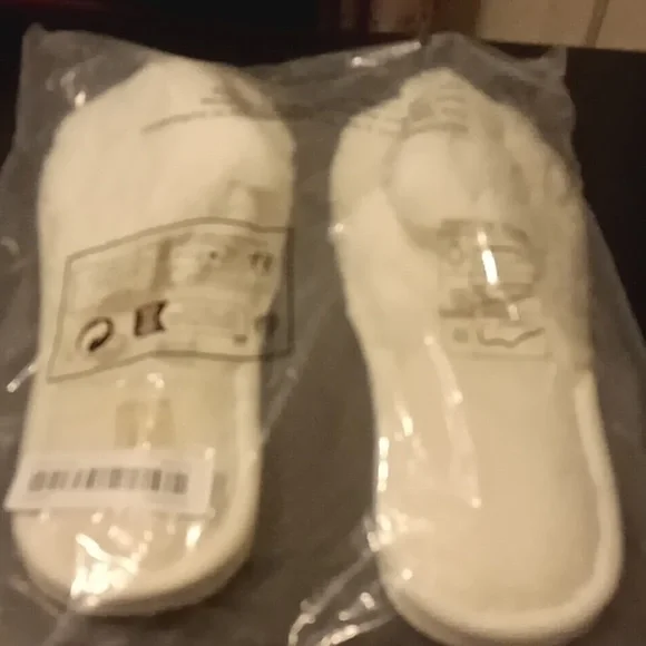 NEW Plush Honeycomb Super Soft Insole Slippers - Picture 2 of 2